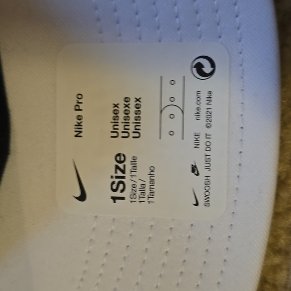 New York Yankees Nike Snapback - Picture 6 of 7